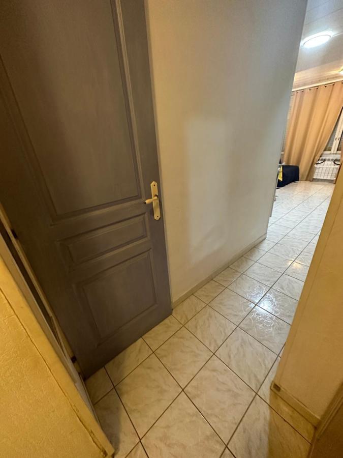 A La Semaine Ou Au Jour / Location Studio Meuble 30M² ลาซิโอตาต์ ภายนอก รูปภาพ